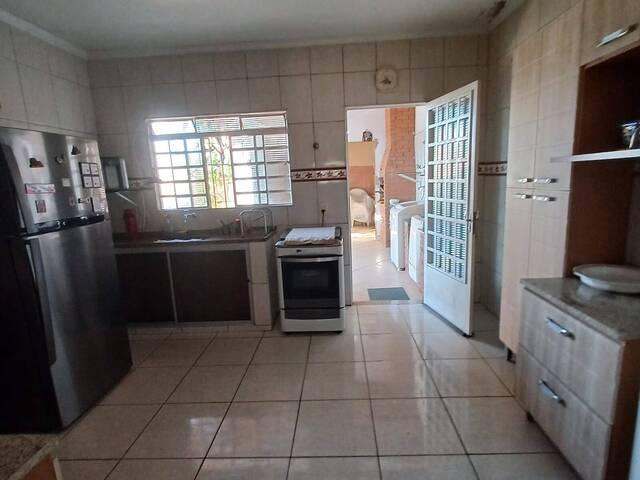 Casa para Venda em Campinas - 4